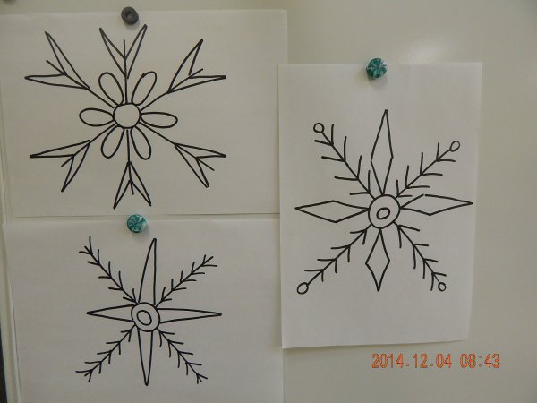 Снежинка рисунок карандашом