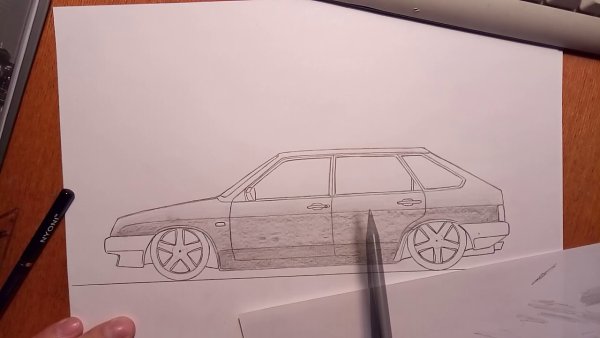 ВАЗ 2114 карандашом сбоку