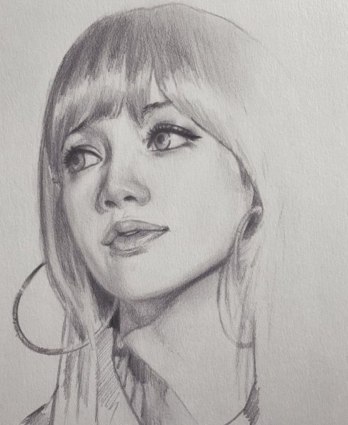 Рисунок женщины карандашом