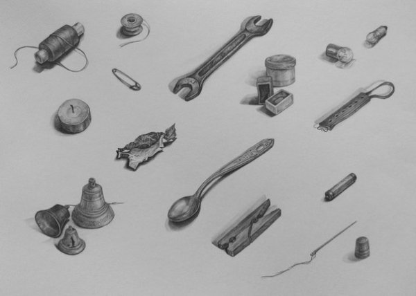 Наброски и зарисовки бытовых предметов