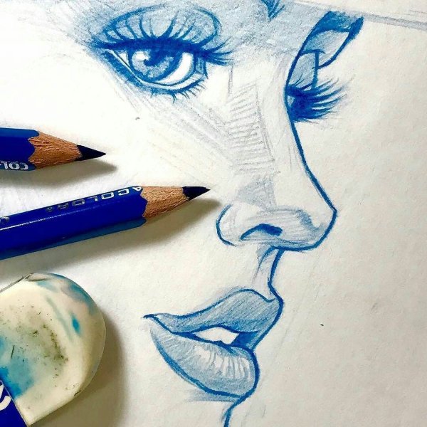 Лёгкие рисунки синим карандашом