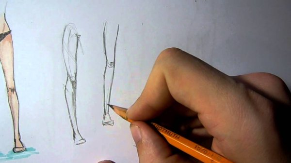 Нарисовать ноги девушки