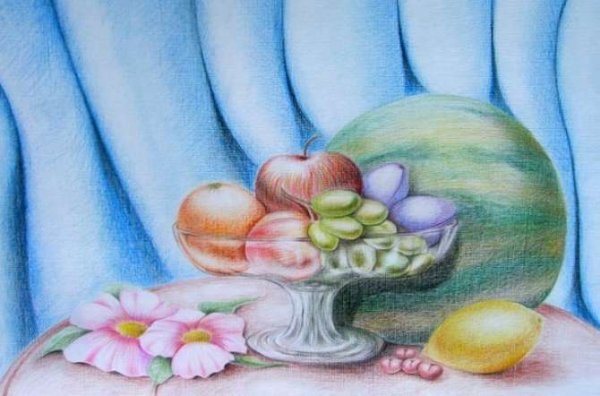 Натюрморт цветными карандашами