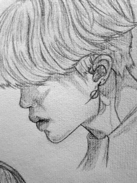 Профиль лица Чимин из БТС карандашом