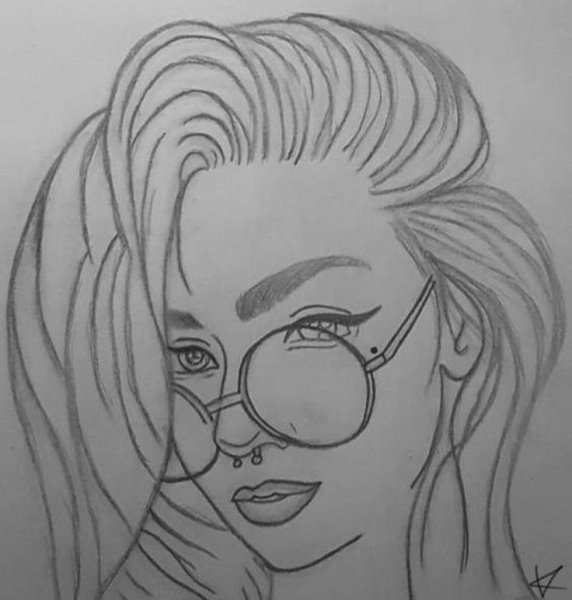 Девушка в очках рисунок карандашом