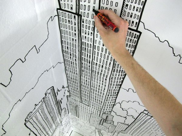 Рисунки маркером на стене