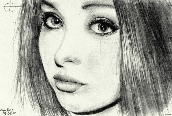 Красивые девушки карандашом