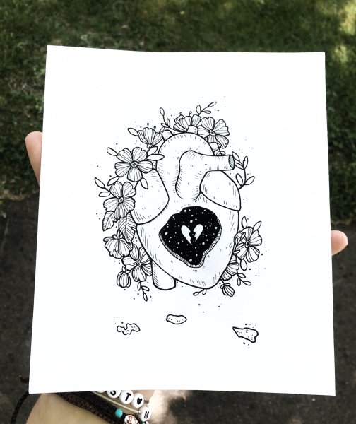 Маленькие миленькие рисунки чёрной ручкой