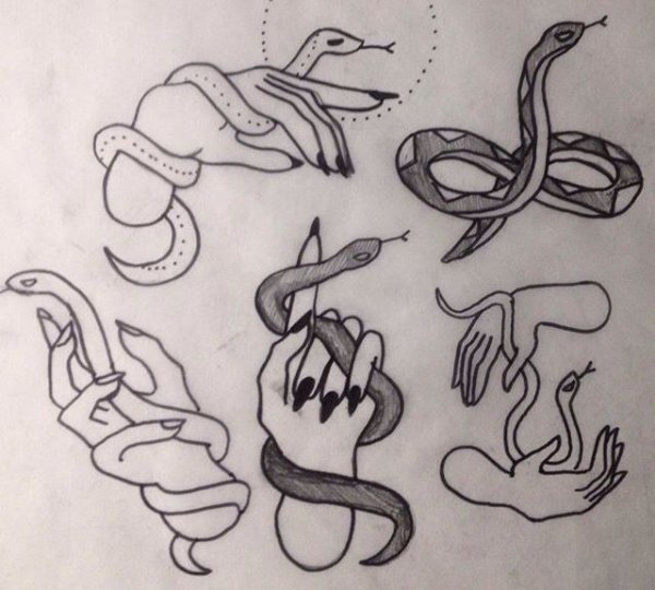 Рисование змеи на руке
