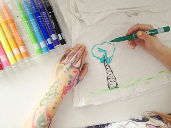 Рисунок легкий фломастером профессиональными