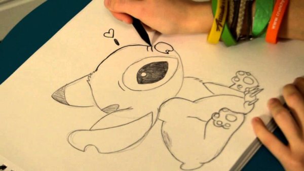 Раскраска Стича