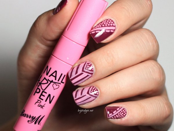 Узоры маркером на ногтях