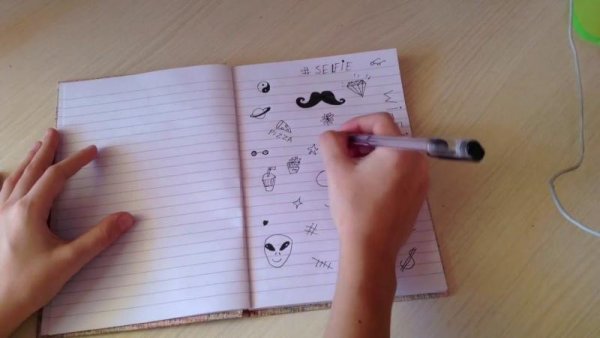 Рисунки ручкой в тетради