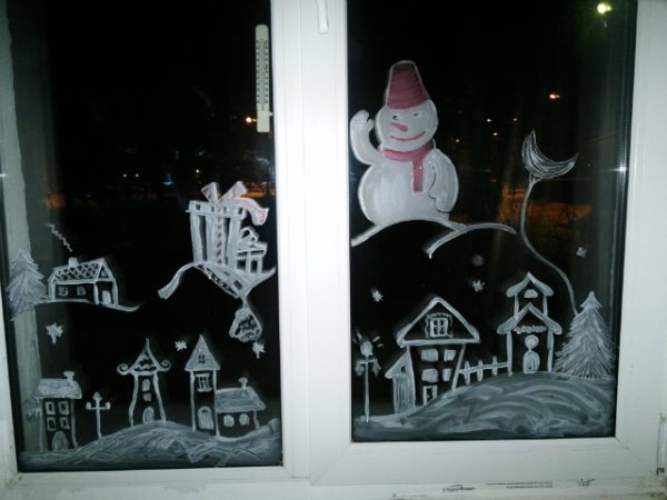 Гуашь на окнах к новому году
