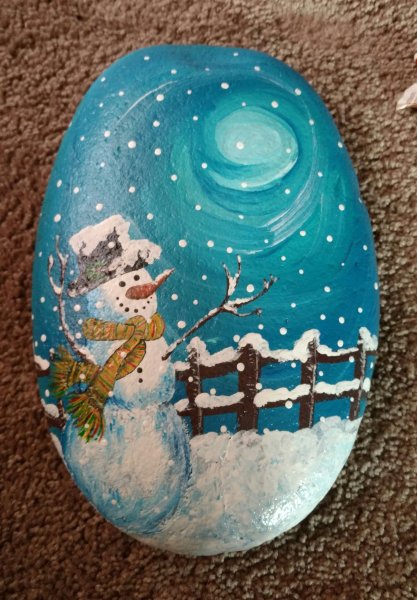Рисование на гальке на новый год