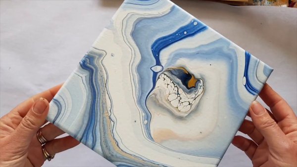 Что нарисовать перламутровым акрилом