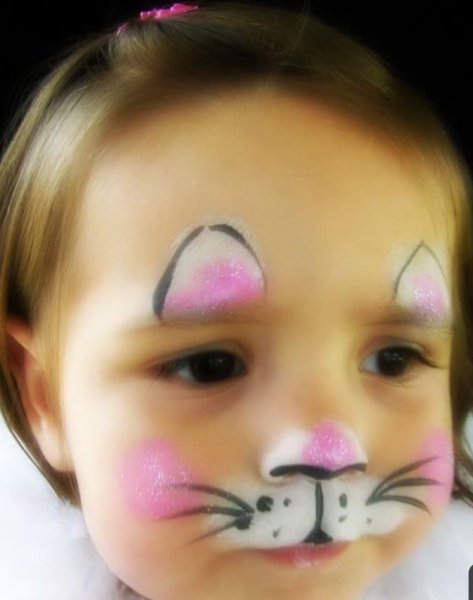 Зайчик на лице ребенка