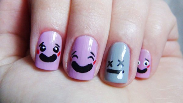 Ногти с рожицами легкие