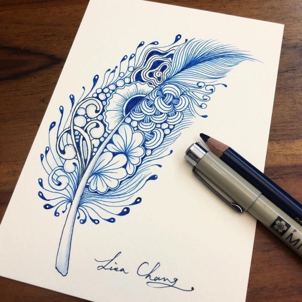 Бабочка черной гелевой ручкой