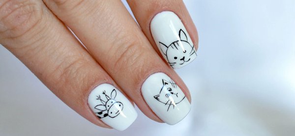 Маникюр на короткие ногти с котиками