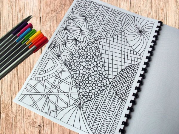 Рисунок ручкой на бумаге