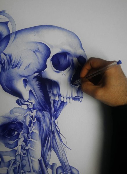 Рисунки синей ручкой