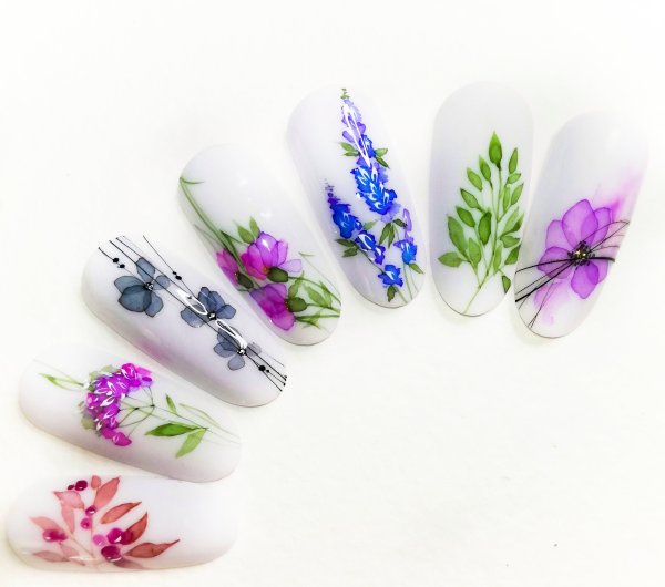 Акварельный дизайн ногтей