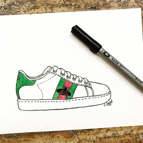 Кроссовки рисунок для срисовки