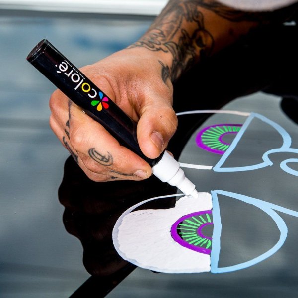 Рисунки на холодильнике маркером