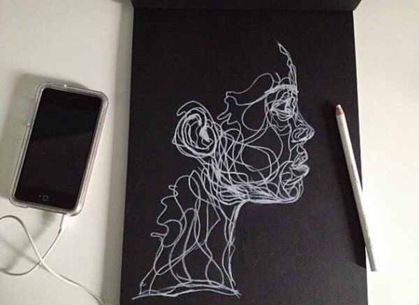 Скетчинг стакан воды