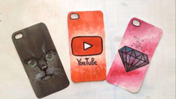 Черно белые чехлы на телефон