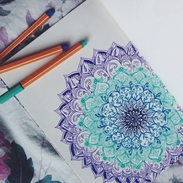 Рисование цветными ручками