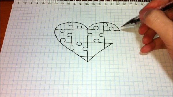 Наброски ручкой в тетради