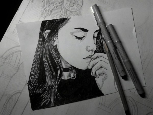 Эскиз лица девушки