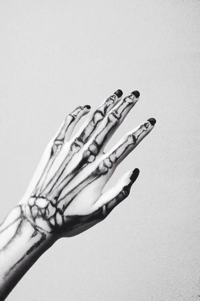 Тату скелет на руке