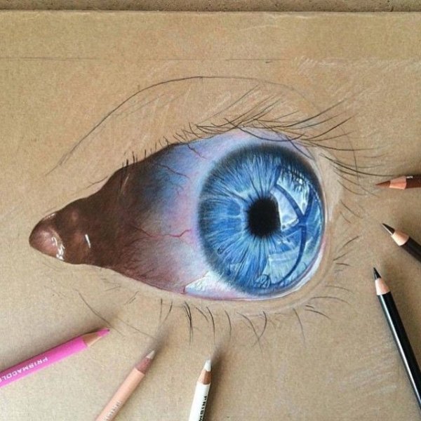 Гиперреалистичный глаз