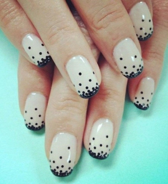 Маникюр на Хэллоуин легкий