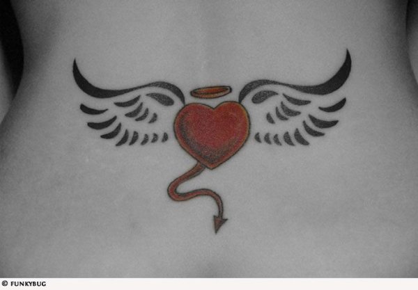 Тату на спине ручкой легкие