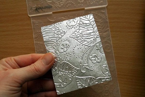 Тиснение фольгой