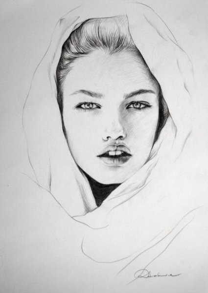 Портрет девушки каранд