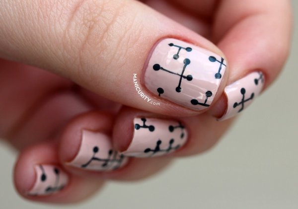 Лёгкий маникюр для начинающих