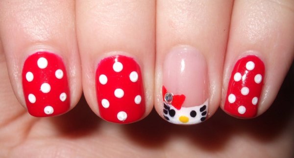 Лёгкий маникюр на короткие ногти