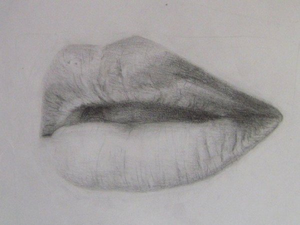 Штриховка губ