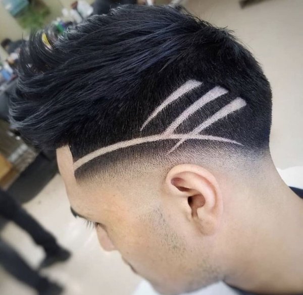 Мужские стрижки с выбритыми полосками