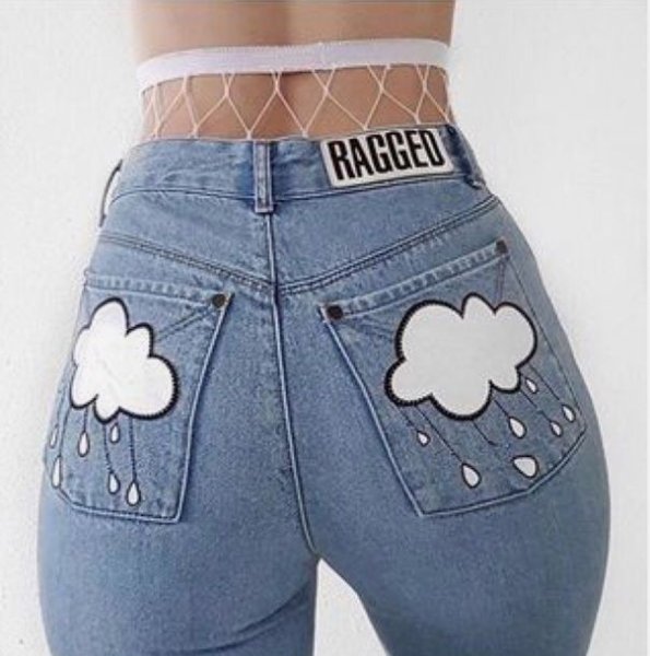 Разрисованные карманы джинс