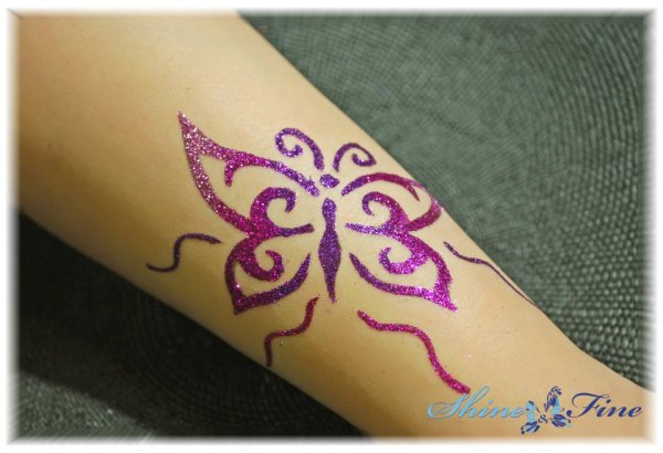 Аниме глаза тату