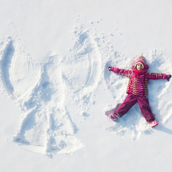 Снежный ангел на снегу
