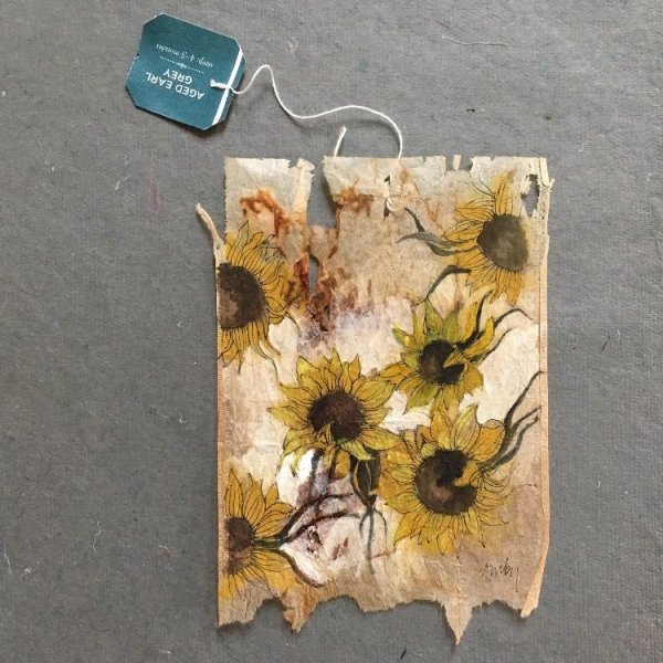 Рисовать на чайных пакетиках