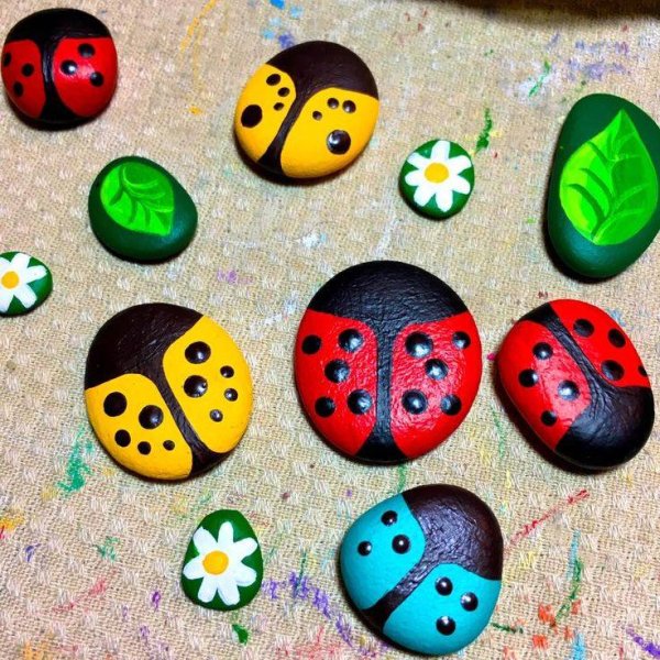 Рисование на камушках для детей
