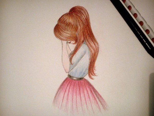 Девушка карандашом легко